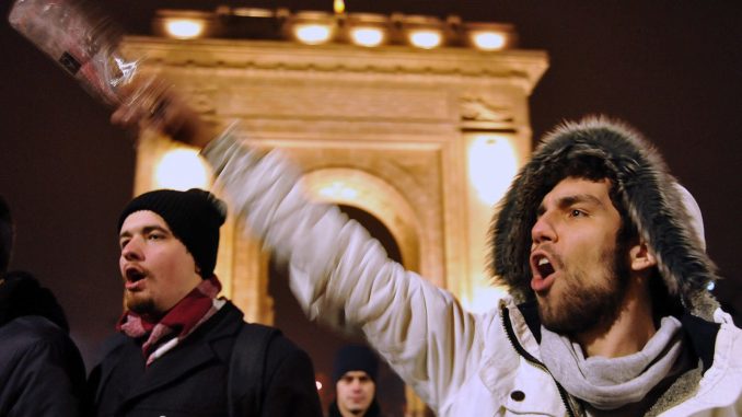 arcul-de-triumf-protest-anti-gratiere.v8seiahj1l