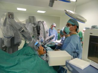 operatie robot, thierry berney, robot DaVinci, Brasov, transplant