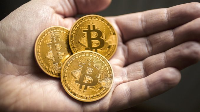 există monede bitcoin