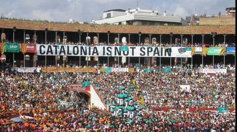 Cu un ochi la România, Ungaria zâmbește Cataloniei