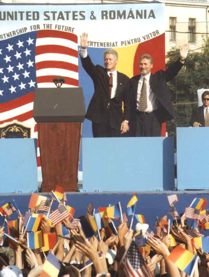 Schimbările politice care au marcat România în perioada guvernării CDR