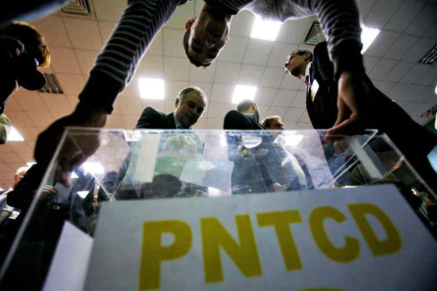 Câteva idei, un ideal și multă Securitate