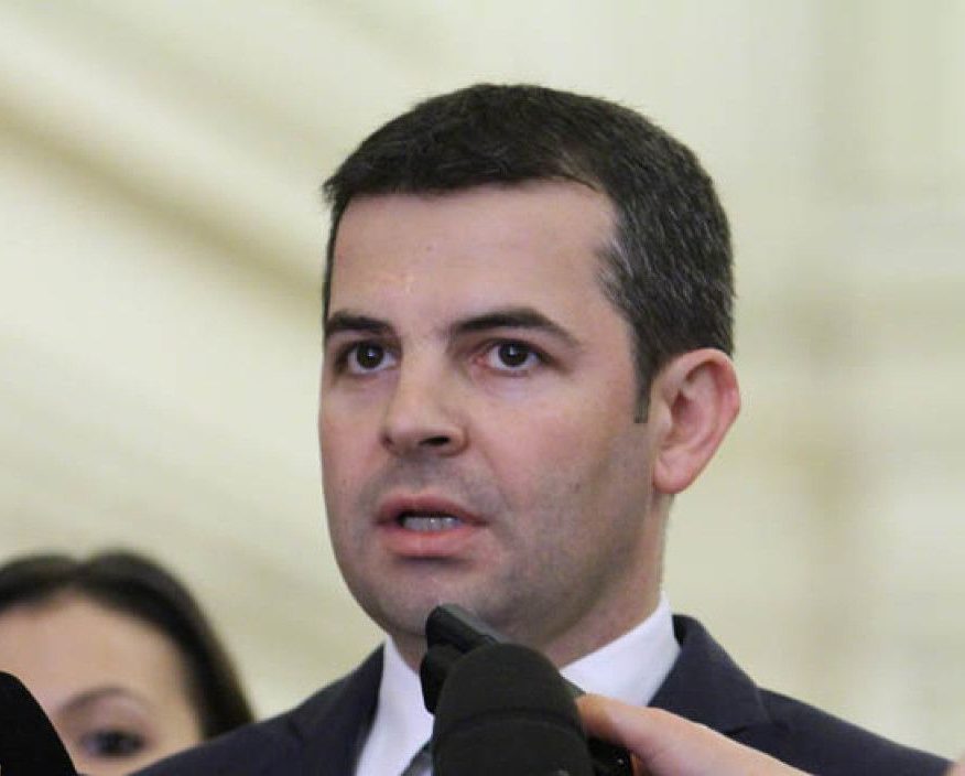 Constantin: Tăriceanu îl consultă pe Dragnea în toate deciziile