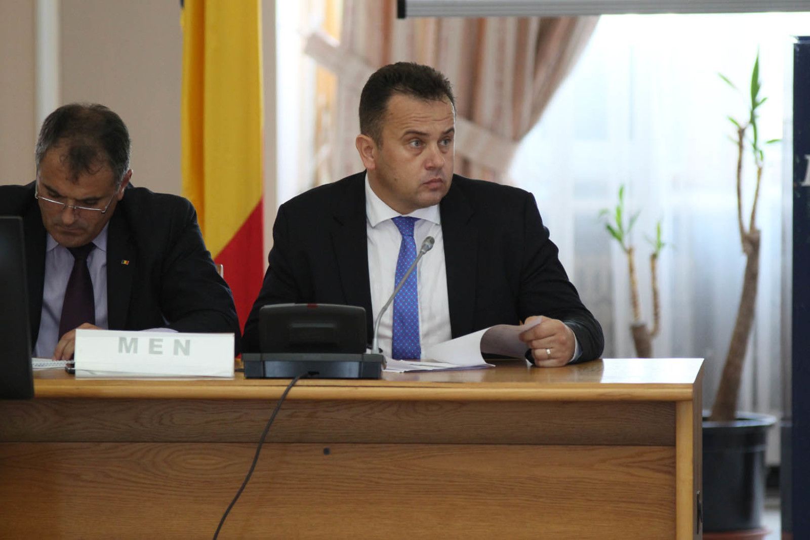 Toate tunurile lui Pop pe o facultate celebră