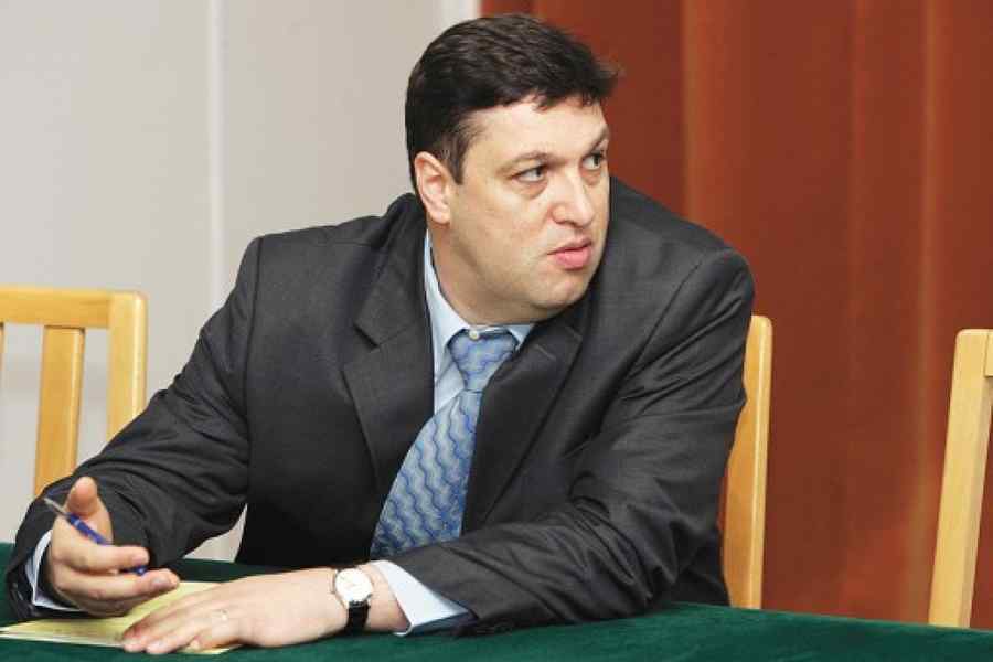 Referendumul președintelui, aviz pozitiv de la Comisiile juridice