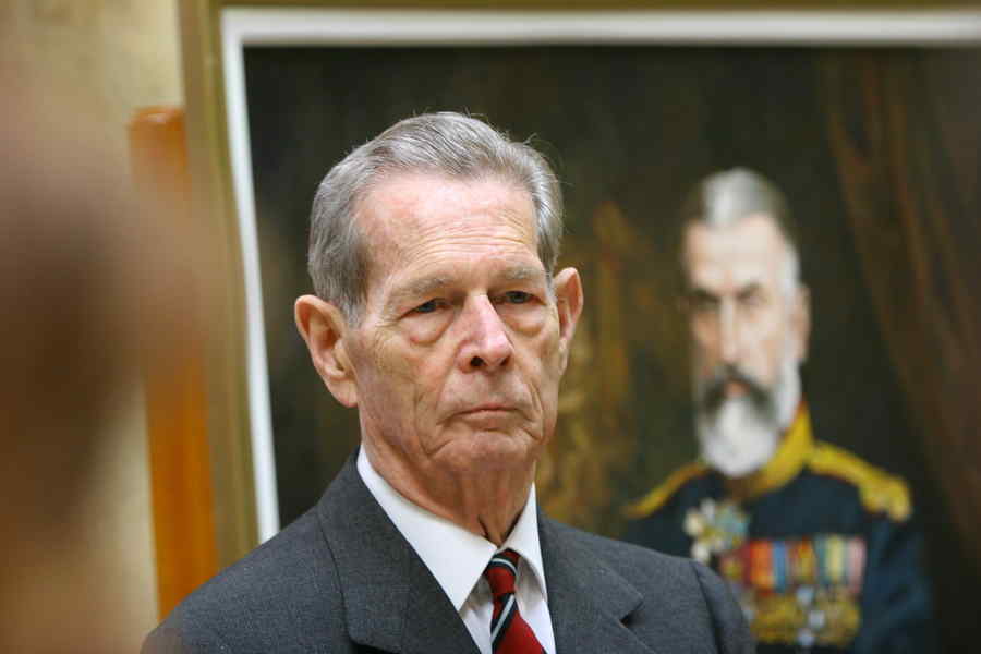 A murit Regele Mihai!