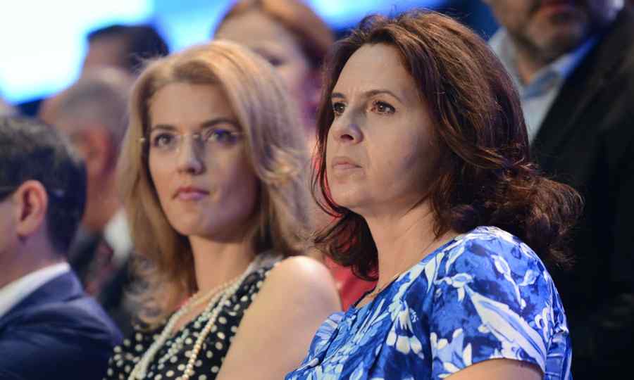 Adriana Săftoiu, scoasă la înaintare?