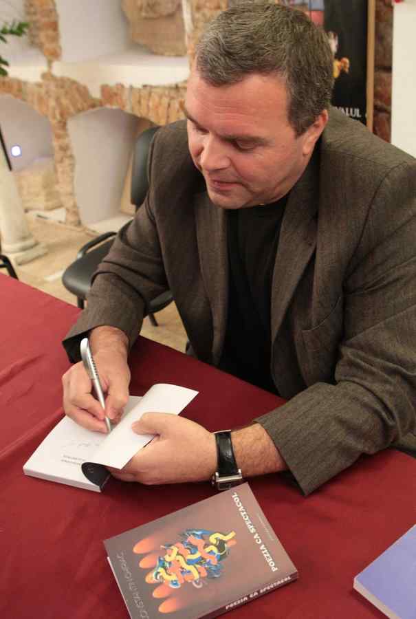 Gong inaugural al Festivalului Internaţional de Teatru de la Sibiu