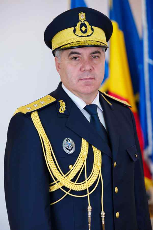 Adjunct al șefului SRI, trecut în rezervă