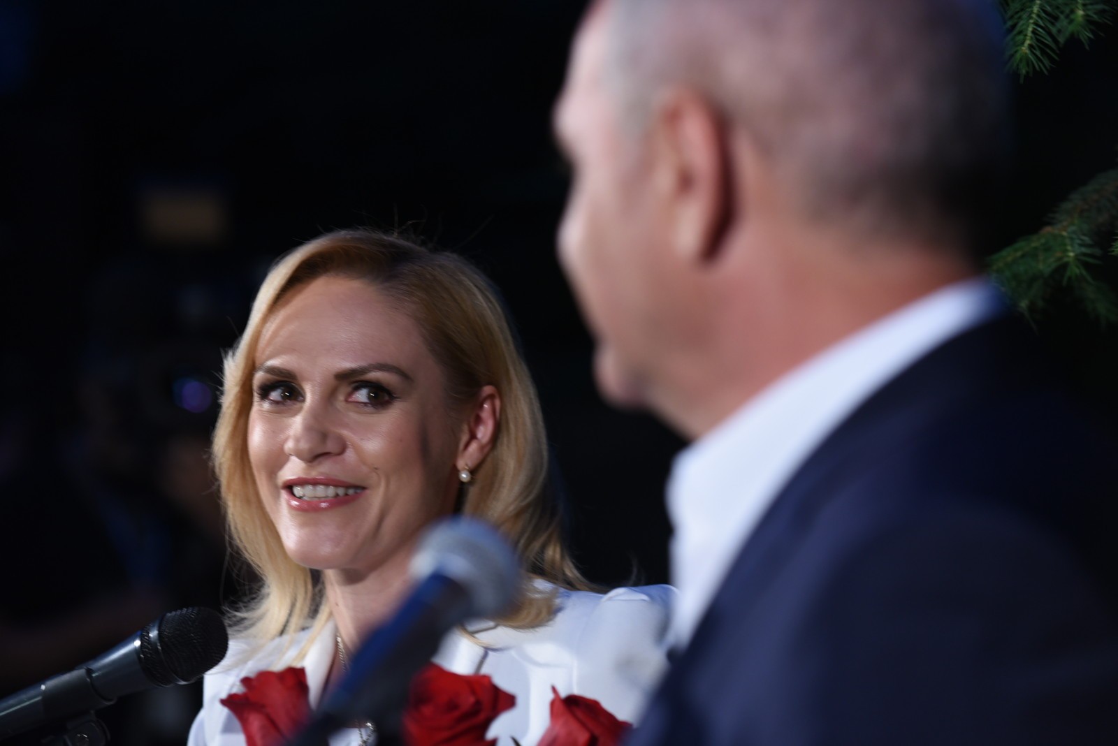 Cine a pus târgul în „drum”