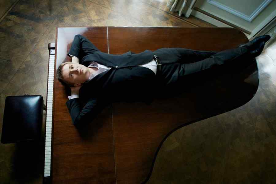 Carismaticul pianist Sergiu Tuhuţiu, la ICR Londra