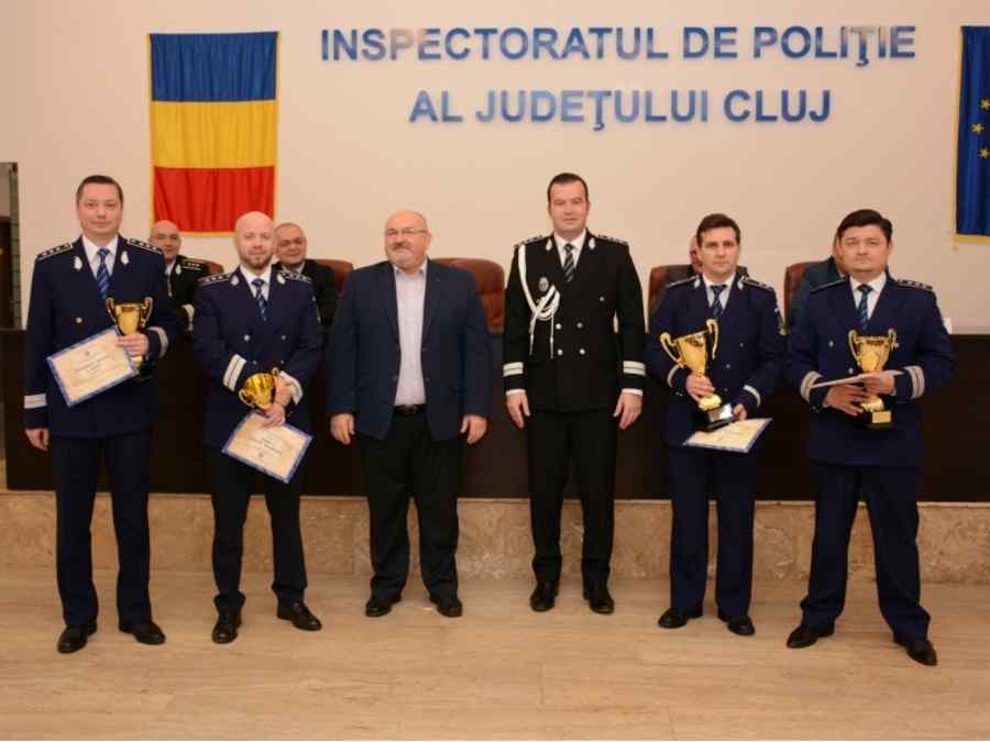 Cum se împart funcțiile în fieful lui Emil Boc