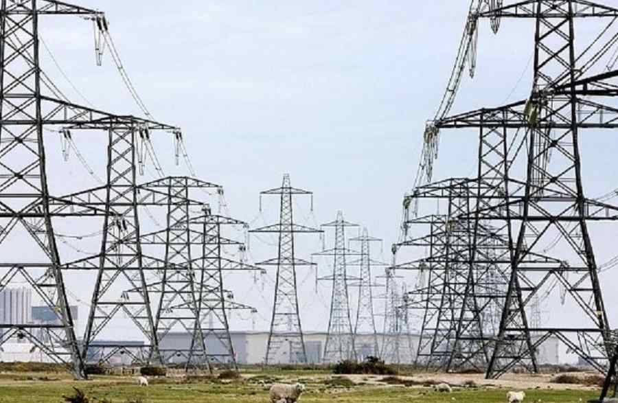 Dispută între Oltchim şi CET Govora privind preţul de livrare a energiei electrice de la 1 iulie