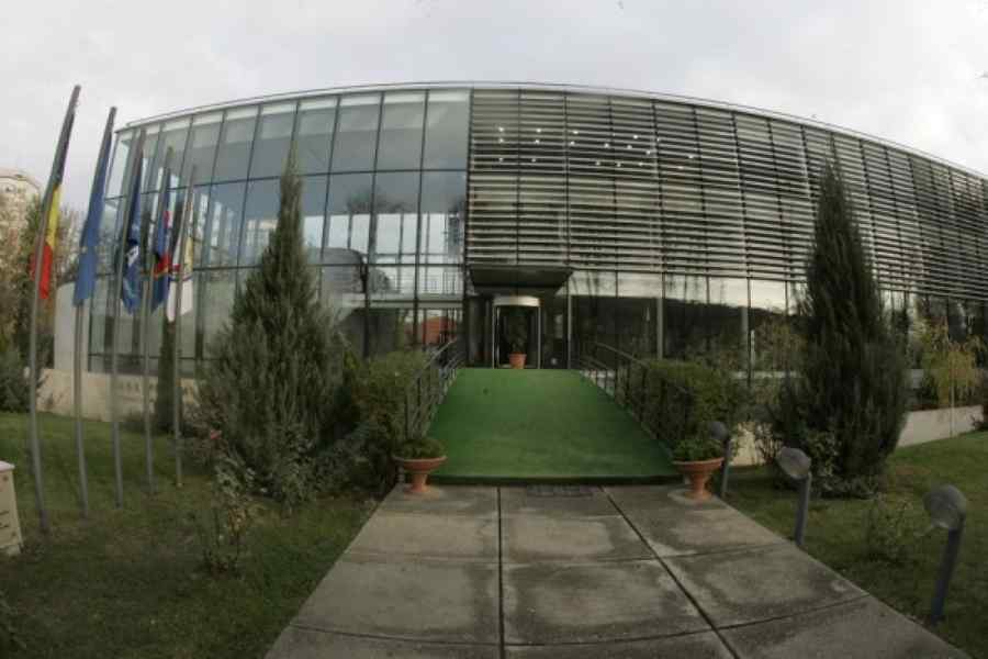 „Voi denunţa legăturile de tip mafiot dintre FRF şi PSD”