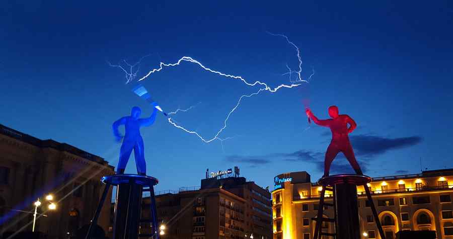 A început Festivalul Luminii în București (galerie foto)