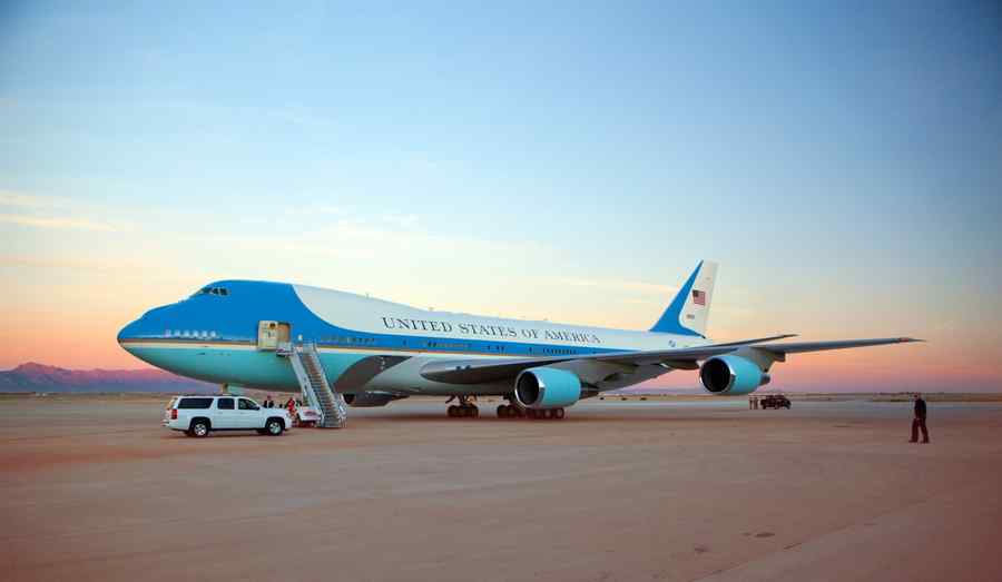 Alertă la baza de unde decolează avionul lui Obama
