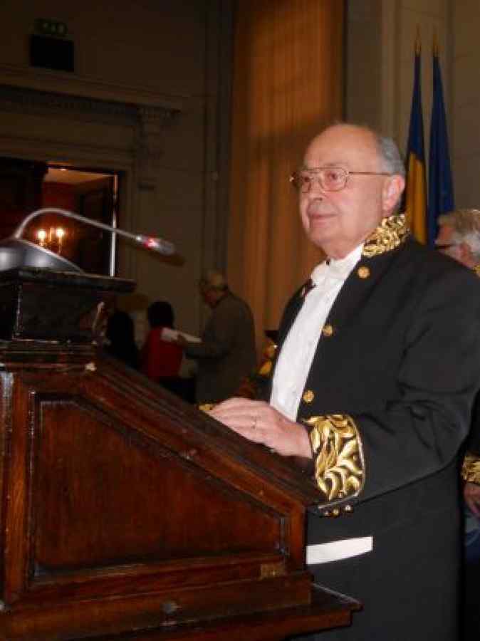 Un secol şi jumătate de viaţă academică