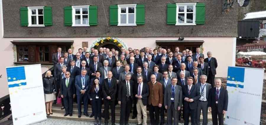 Comisarul Germaniei la Bruxelles și misteriosul său forum din Austria