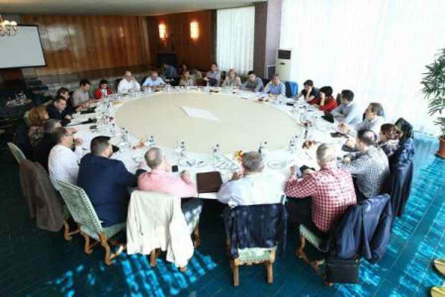 Motivul pentru care Guvernul s-a reunit sâmbătă