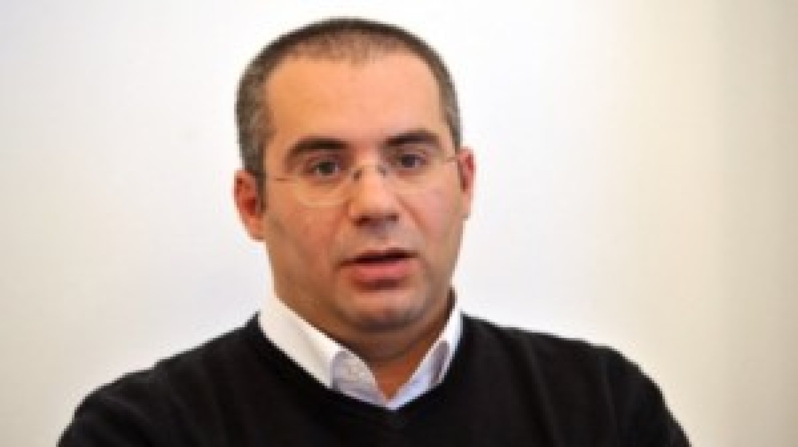 ONG-uri, „tulburate ireparabil” de candidatul Marian Munteanu