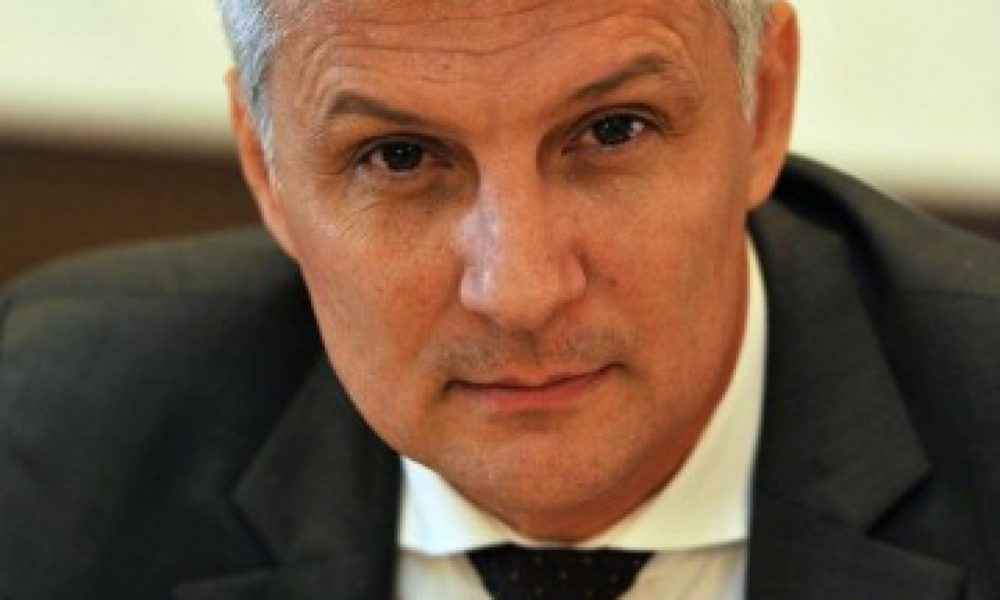catalin-zamfir.5r8w7tv9yj-3