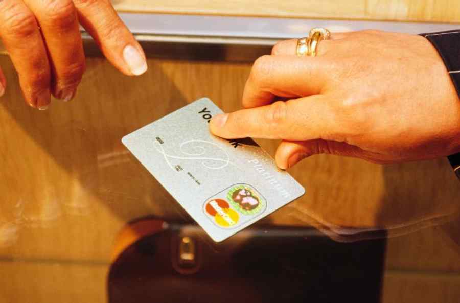 Fiscul, liber să cotrobăie prin conturile bancare ale oricui