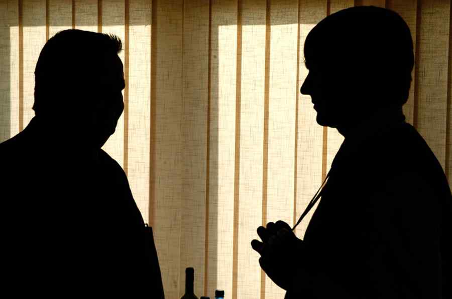 Manualul crimei organizate din România – jaf de milioane de euro cu Finanţele şi SRI pe mână