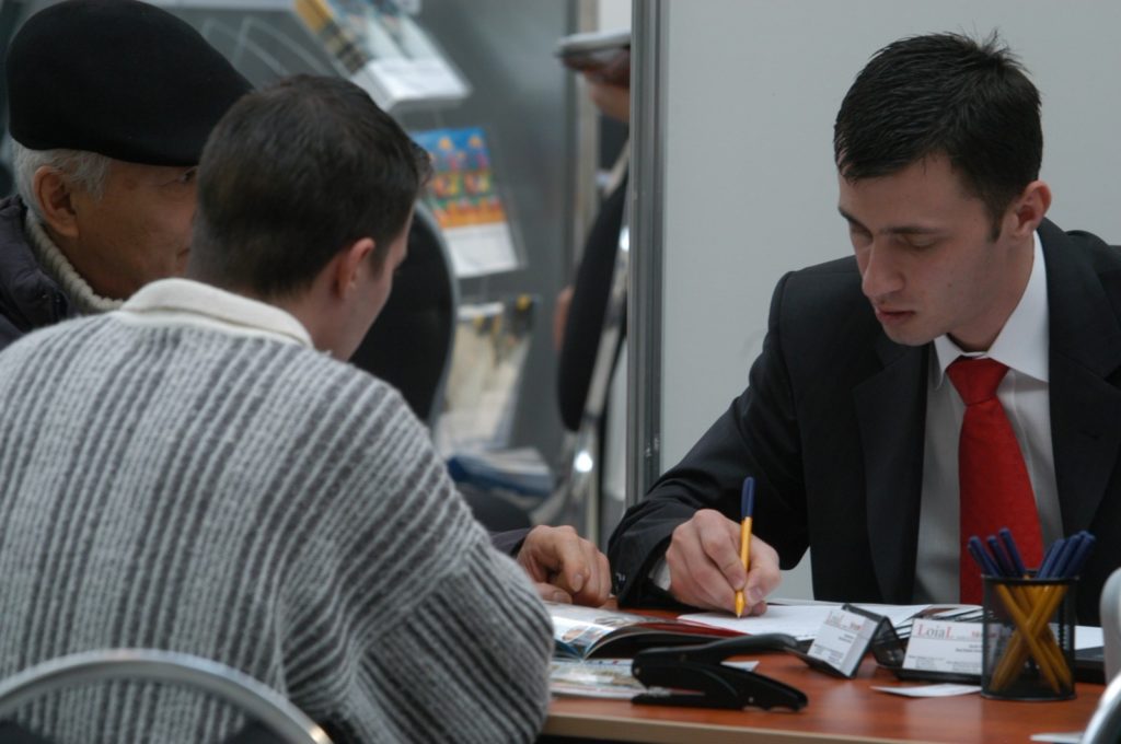 Producția de bogați români a încetat!