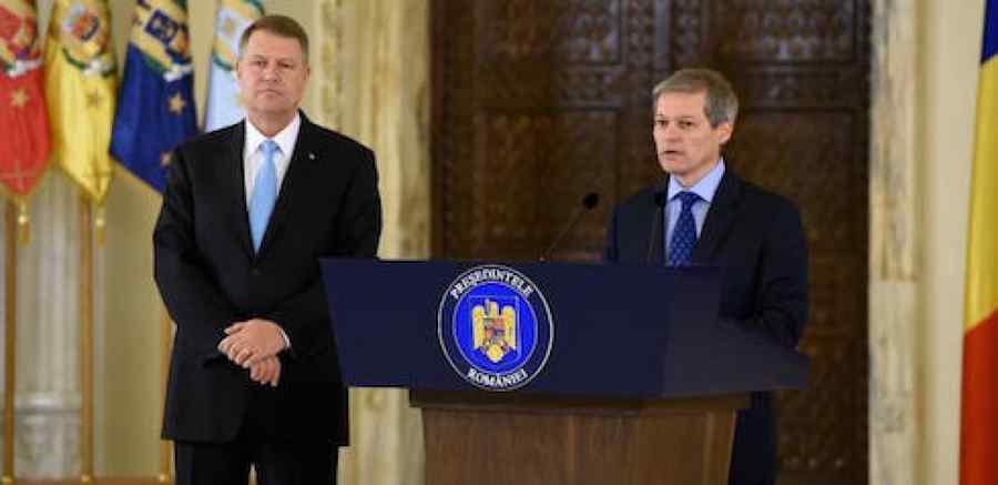 Iohannis și Cioloș, invitați la Focșani