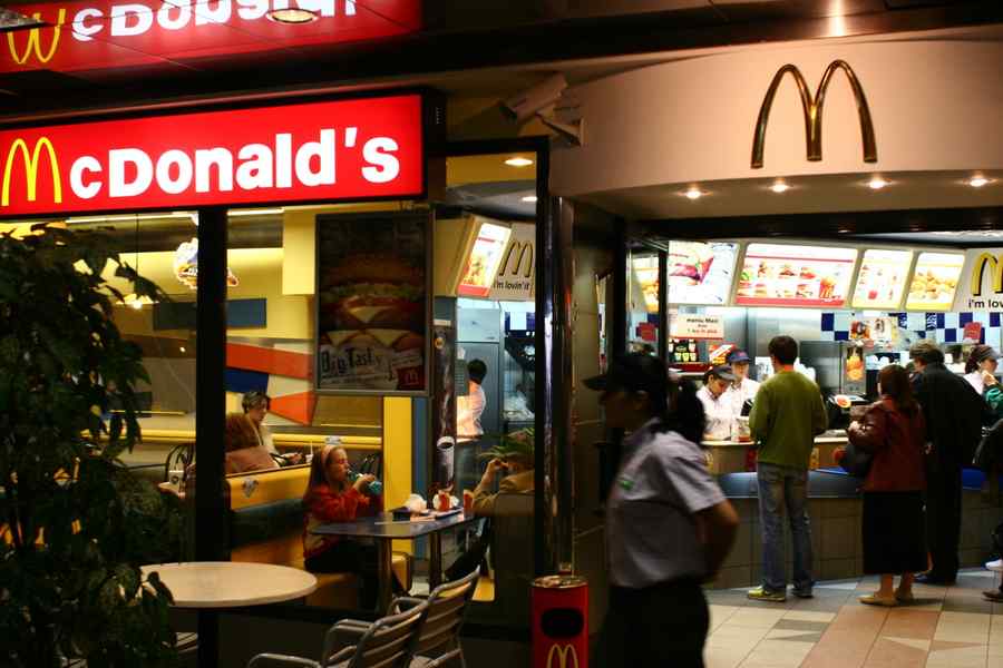Afacerile fiscale ale McDonald’s, în vizorul UE