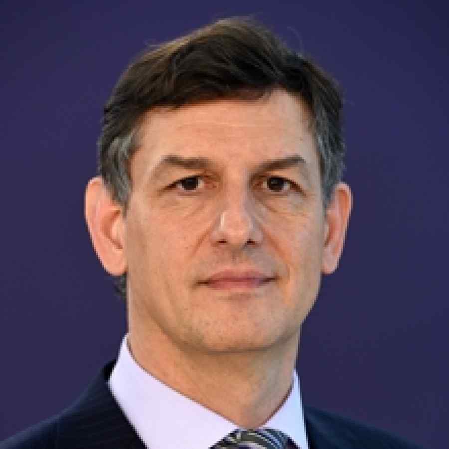 Vicepremierul Costin Borc: Funcționarii se pârăsc unii pe alții