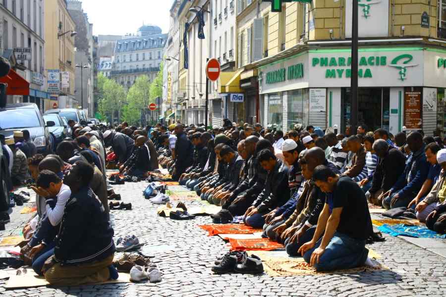Radicalizarea islamică nu începe în închisorile Europei, ci în metropolele ei