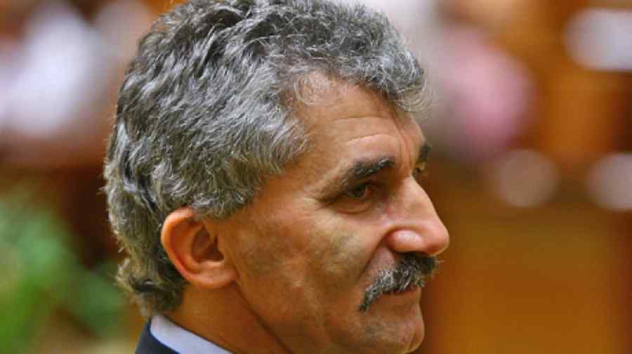 Mita uriașă pe care ar fi primit-o Ioan Oltean într-o biserică