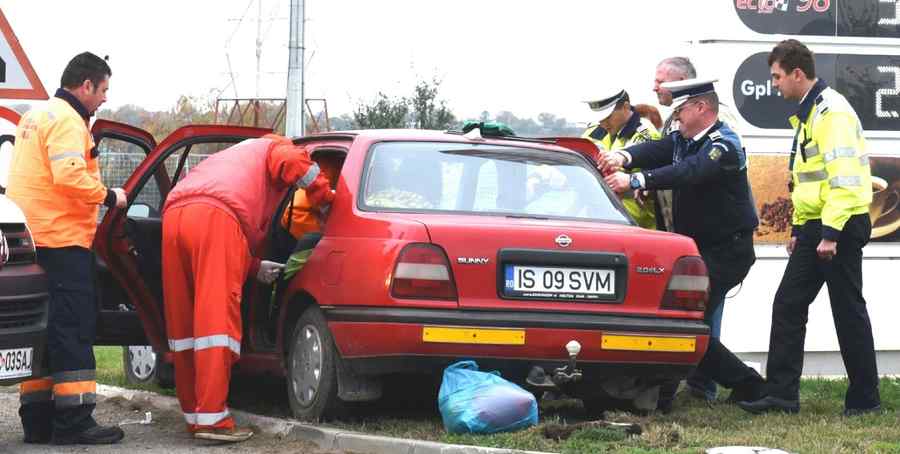 Cum se face descarcerarea la Podul Iloaiei, Iaşi (foto)