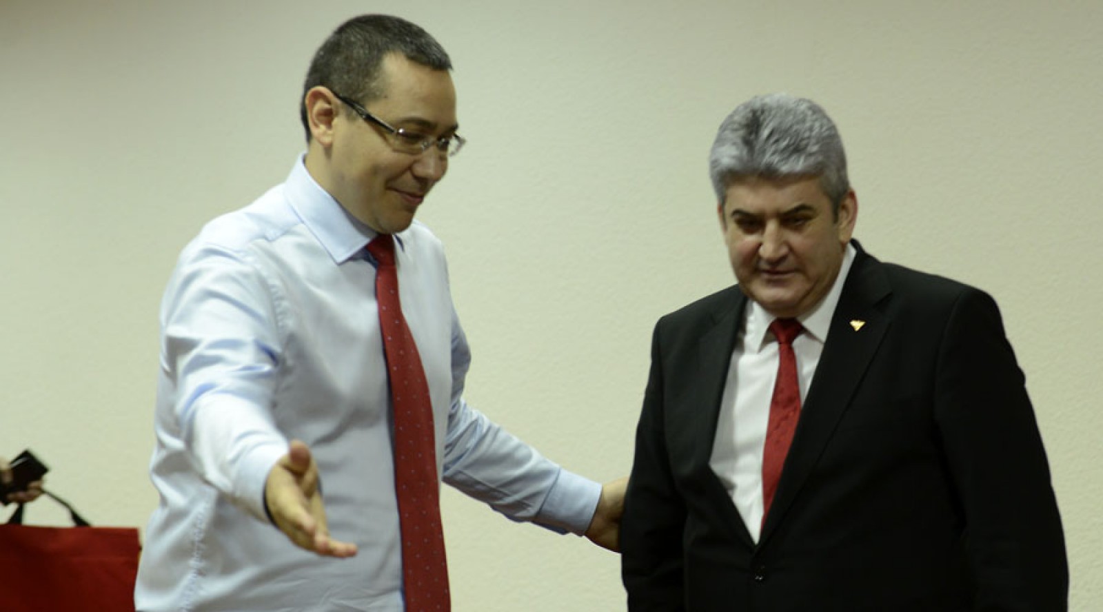 Prima reacție a lui Ponta în cazul morții polițistului