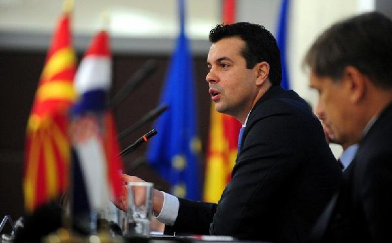 Macedonia cere îmbunătățirea coordonării cu Grecia în criza refugiaților