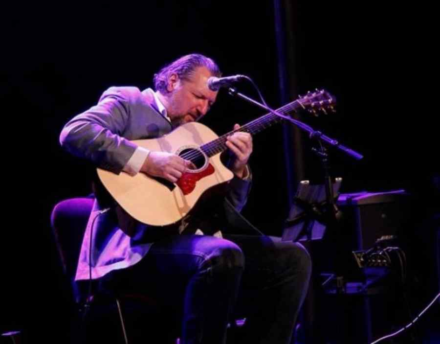 „Mighty Business”, concert AG Weinberger