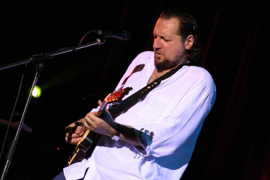 „Slide Late Summer Gringo”, cu AG Weinberger, „Mr. Blues al României”