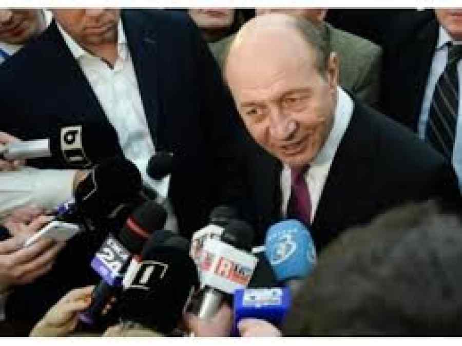 Solicitarea lui Traian Băsescu de a fi confruntat cu Gabriela Firea, respinsă de procurori