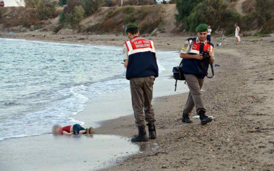 Băiețelul sirian înecat în Turcia a fost înmormântat