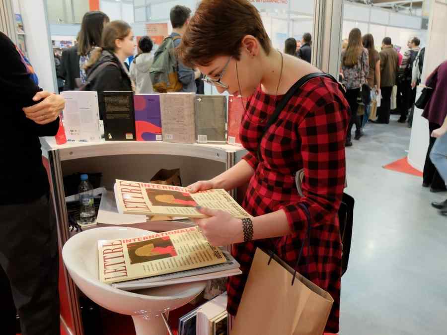 Succes al literaturii române la Târgul Internaţional de Carte de la Cracovia