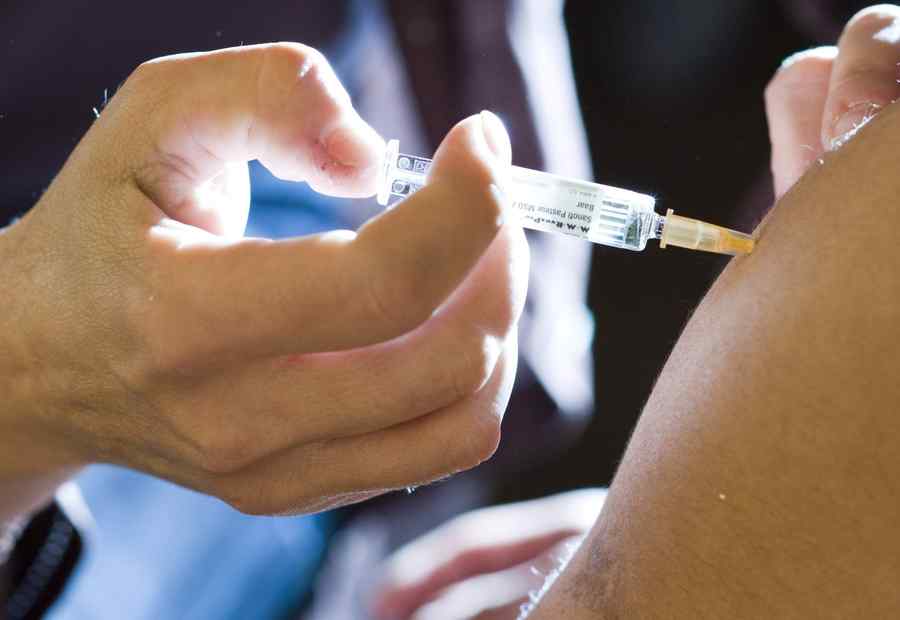 Legea vaccinării bate pasul pe loc