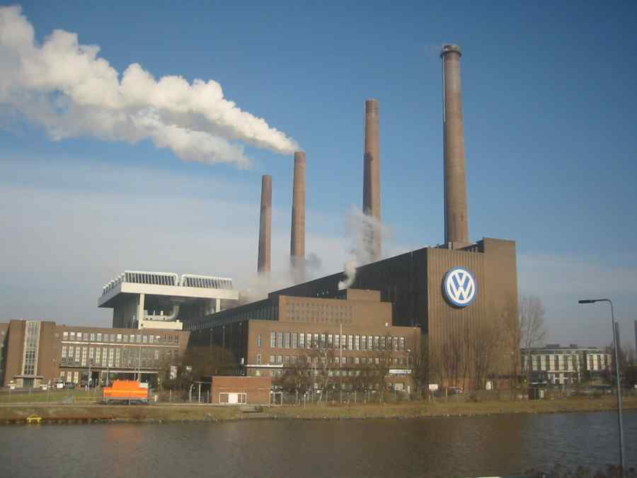 Acțiunile Volkswagen, în scădere cu 20% pentru a doua zi la rând