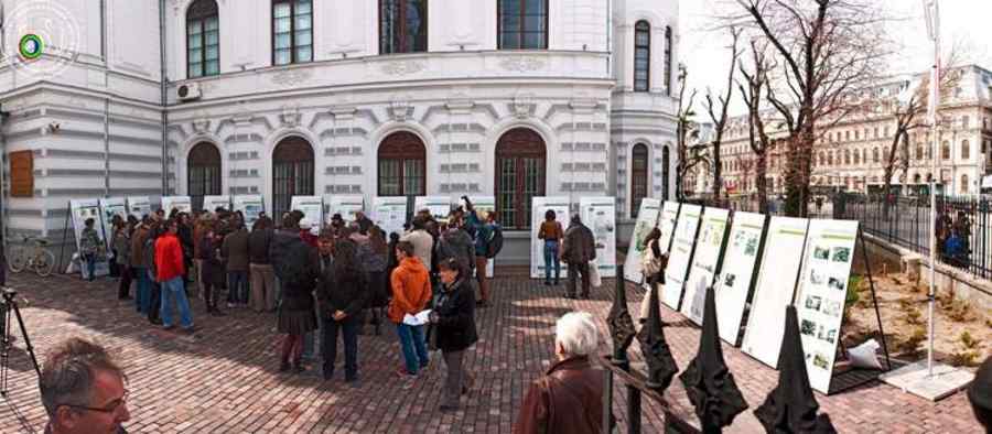 Expoziţia în aer liber „Grădini pierdute din Bucureşti” se prelungeşte până pe 31 septembrie