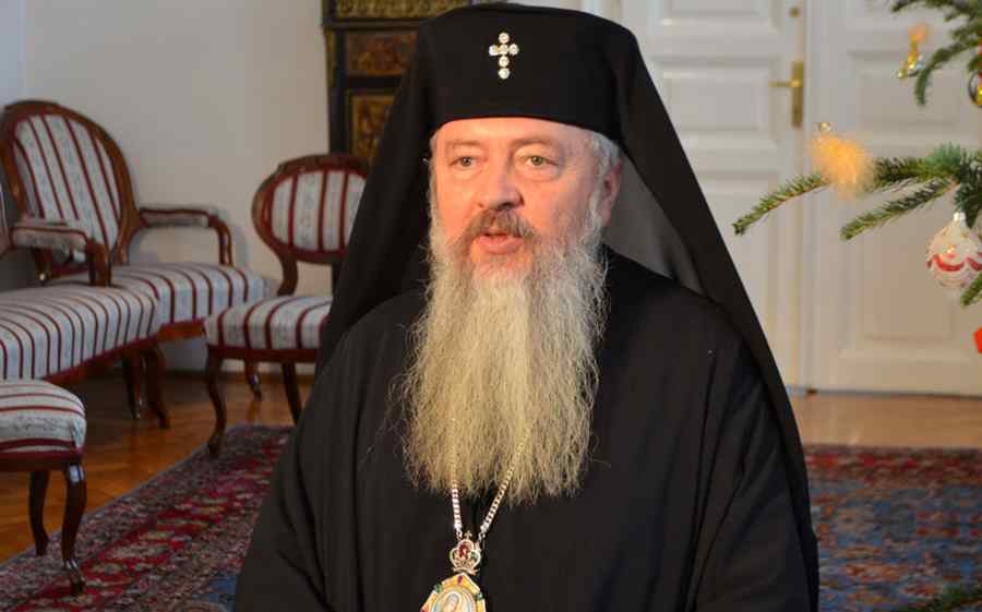 IPS Andrei Andreicuţ: Regenerarea societăţii româneşti din familie va pleca