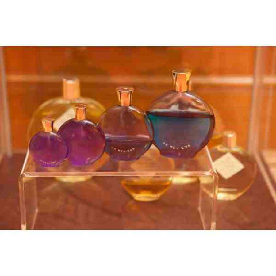 Istorie cu parfum la Pelişor!