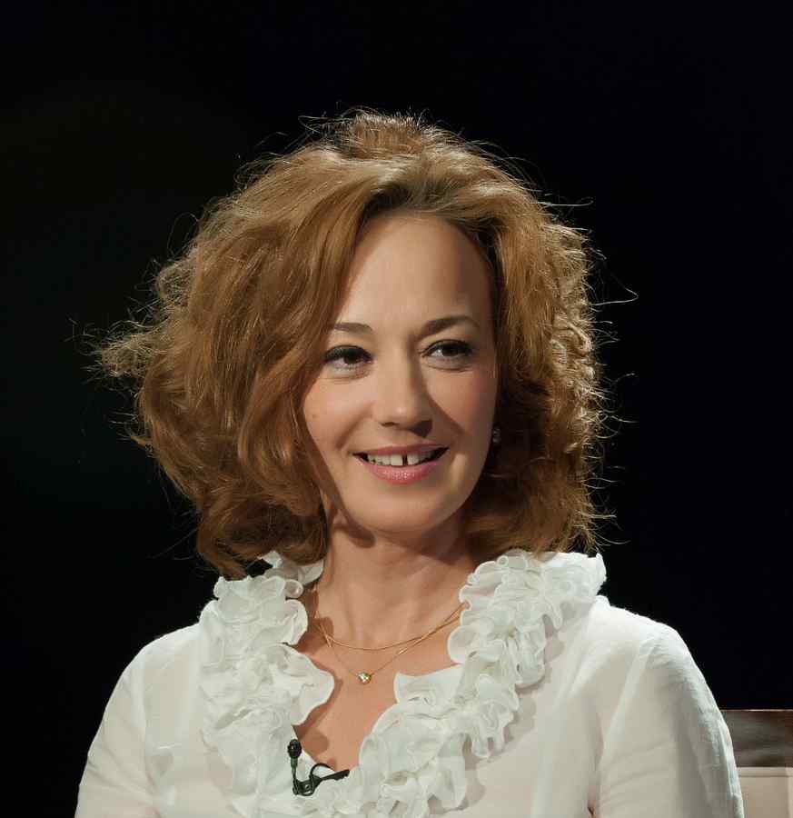 Marina Constantinescu: „Poveştile teatrului sînt poveştile timpului nostru”