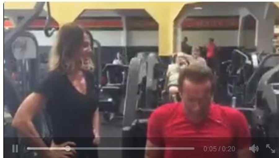 Nadia l-a antrenat pe Arnold Schwarzenegger