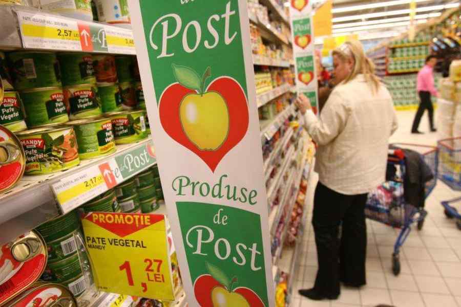La Carrefour, laptele şi ouăle sunt „de post”