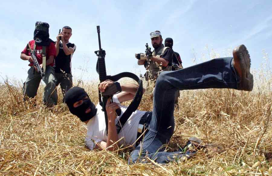 Culmea turismului: Ghid de vacanță, dar și de pedepse publicat de gruparea Stat Islamic